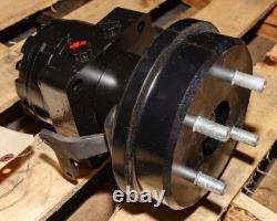21511 Hydraulic Wheel Motor, Left Side (410230K3122AAAZE)