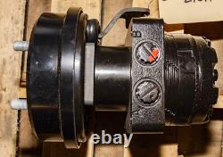 21511 Hydraulic Wheel Motor, Left Side (410230K3122AAAZE)