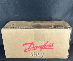 Danfoss 104-3913-006 Eaton Char-Lynn Hydraulic Motor New Open Box