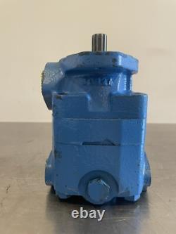 Hydraulic Motor 11 Spline 2 Bolt Blue NEW! FREE SHIPPING