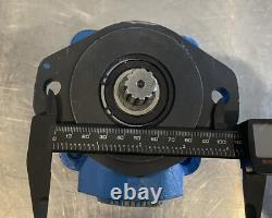 Hydraulic Motor 11 Spline 2 Bolt Blue NEW! FREE SHIPPING