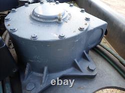 John Deere 672G Motor Grader Circle Drive Gear Box and Pump AT190539 DE30601