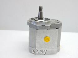 New Oem Hydraulic Drive Motor AT369328