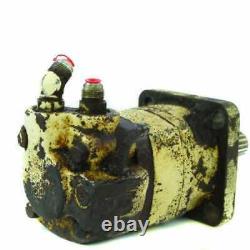 Used Hydraulic Drive Motor RH/LH Compatible with Bobcat 632 643 543 642 641