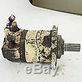 Used Hydraulic Drive Motor RH/LH Compatible with Bobcat 642 543 643 641 540