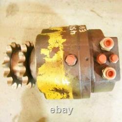 Used Hydraulic Drive Motor Right Hand fits Gehl 4840 6640 4640 5640 5640E