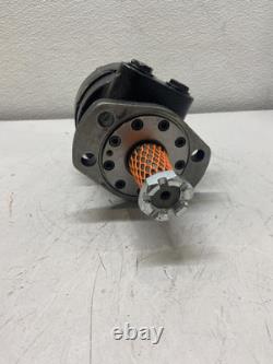 White Drive Hydraulic Motor, 11203263