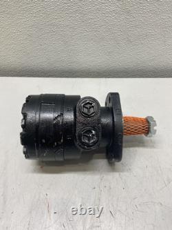 White Drive Hydraulic Motor, 11203263